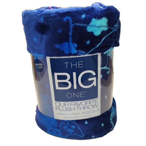 The Big One Zodiac Signs Oversized Supersoft Plush Throw - Picture 2 of 5